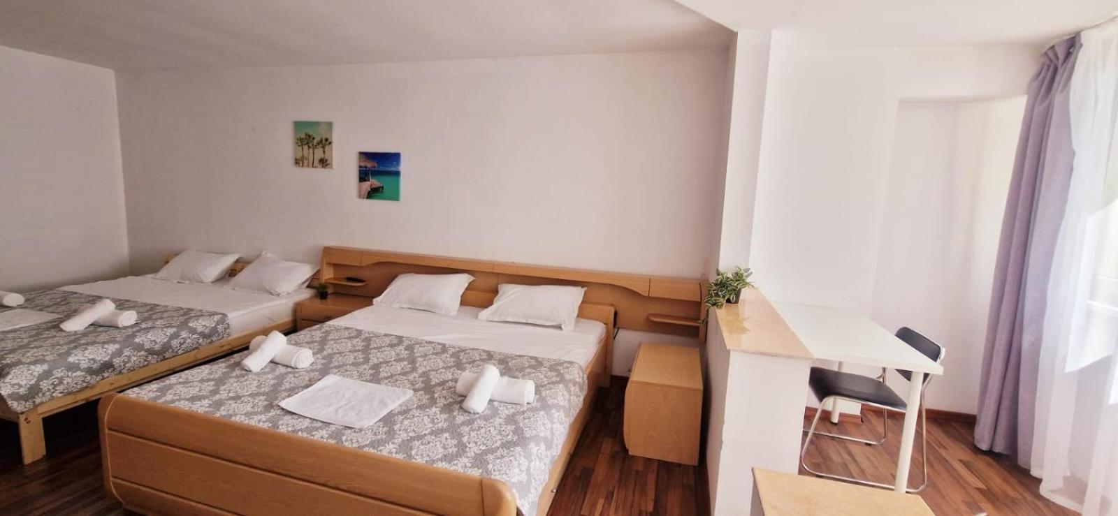 Stephanie Apartment-Centru Civic Braşov Exteriör bild